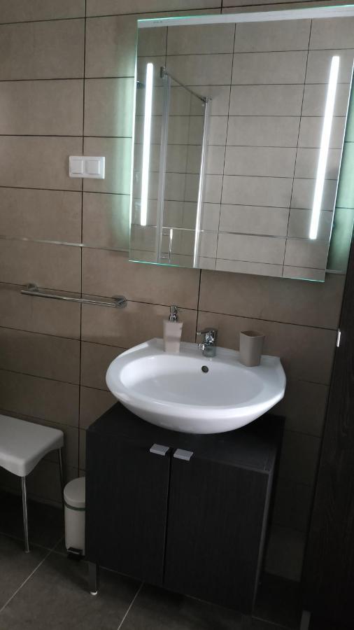 קריקווניצה Apartman Katnic By The Beach מראה חיצוני תמונה